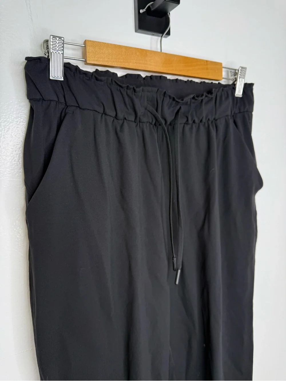 LULULEMON Black Stretch High Rise Joggers
